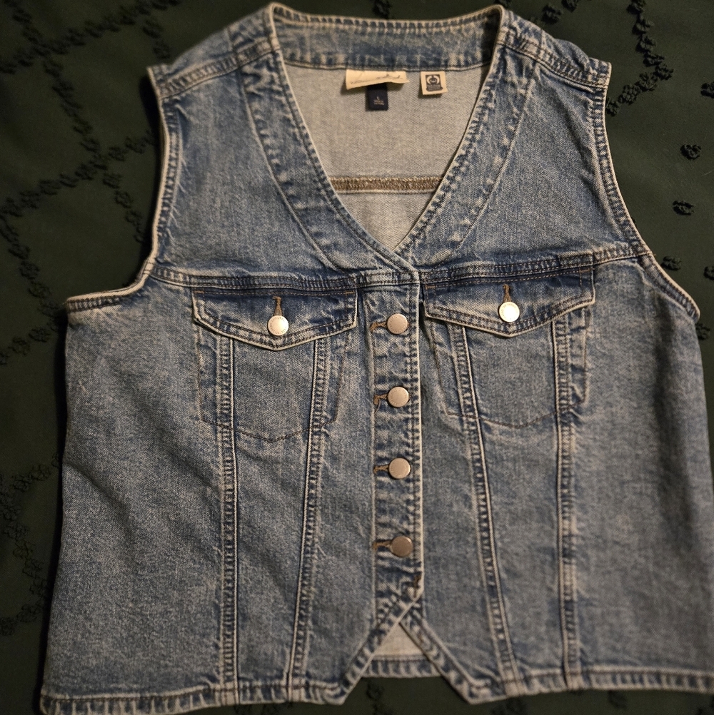 Universal Thread Women's Denim Vest, Western, Large